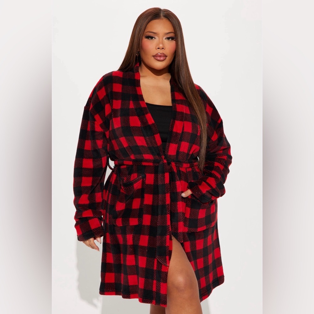 🆕 Fashion Nova - Always Cozy Plush PJ Robe / Red & Black Buffalo Plaid